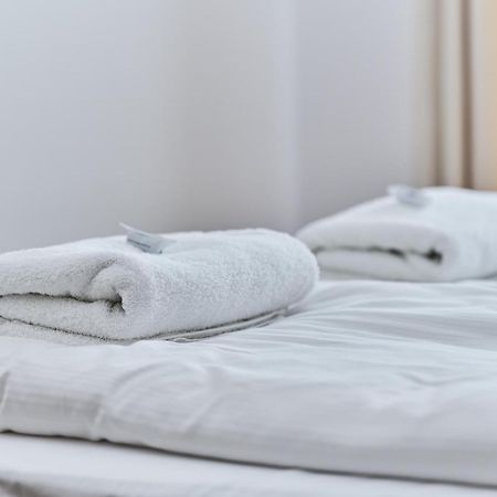 Apartment Krakowska 39 With Ac & Parking & Loggia Wroclaw By Noclegi Renters Ngoại thất bức ảnh